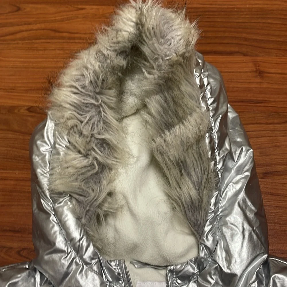 The Children’s Place Girl Metallic puffer Coat, Size XL 14